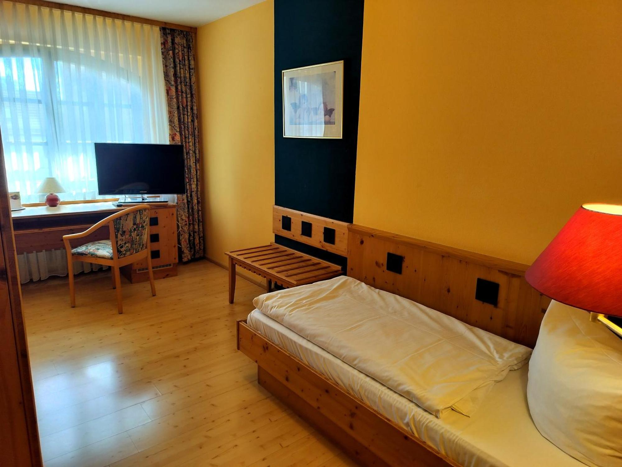 Hotel Hirsch Rothenberg Екстериор снимка